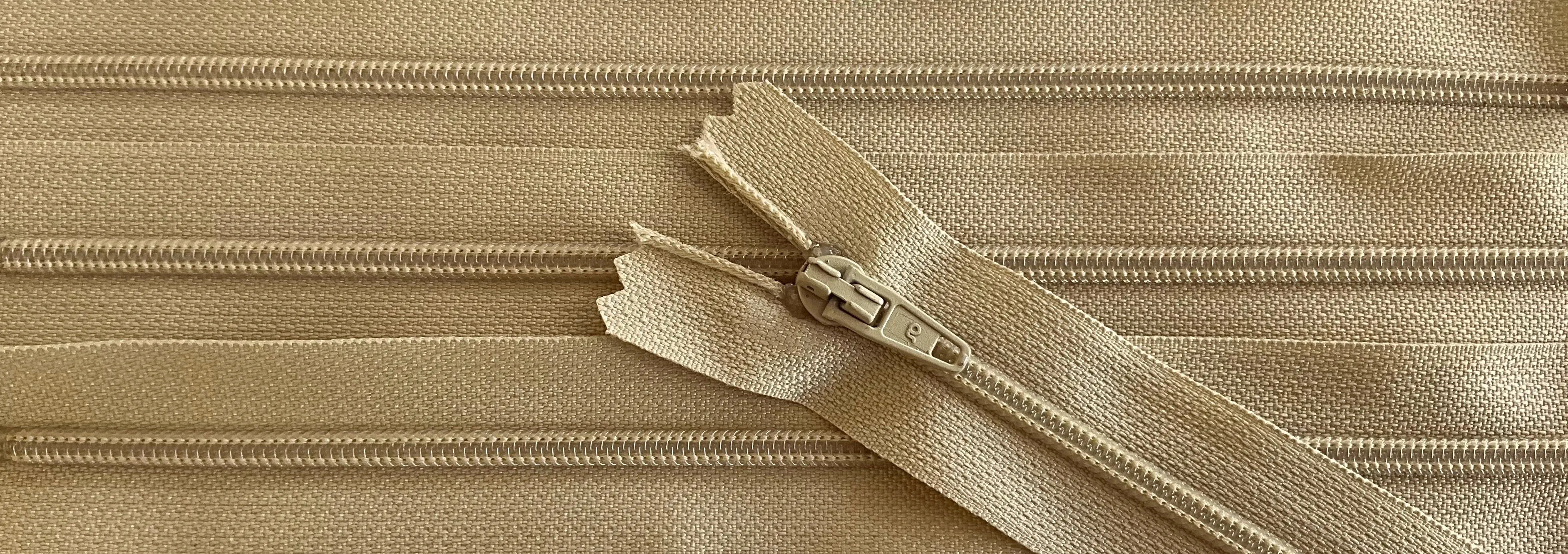 Reißverschluss beige, 020 cm Kunststoff nicht teilbar