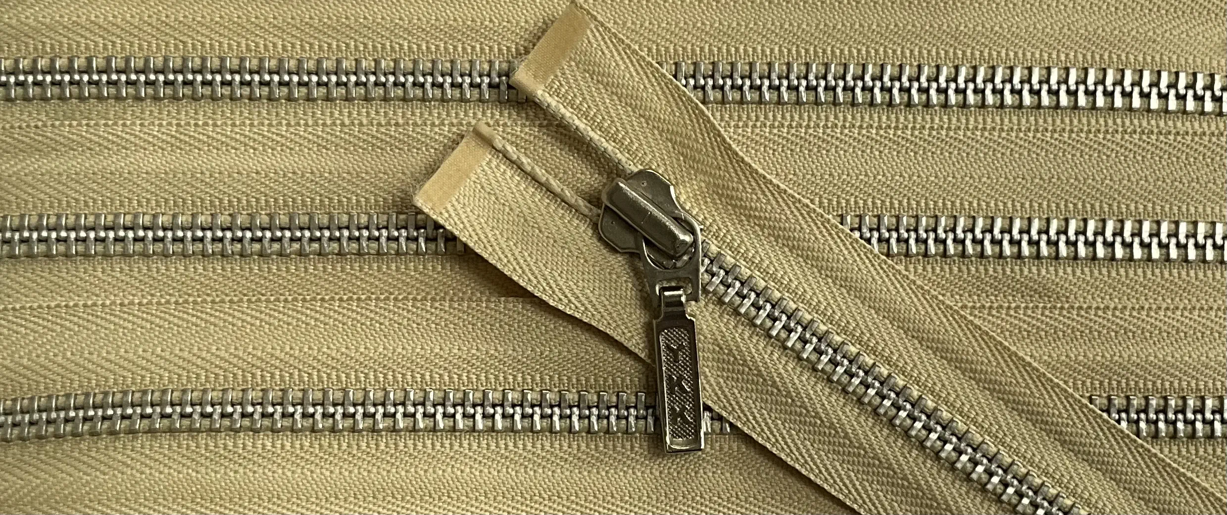 Reißverschluss beige hell, 055 cm Metall teilbar R