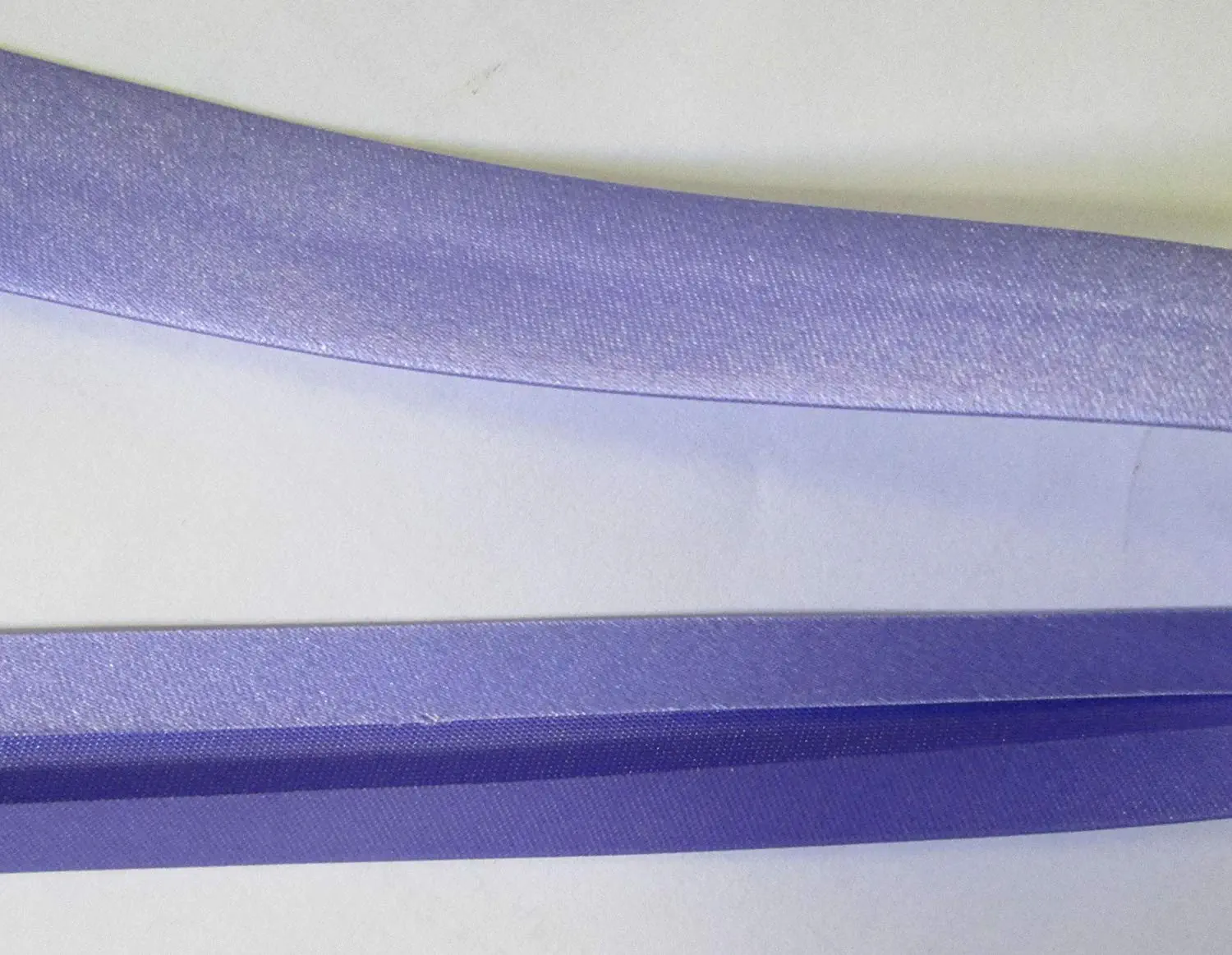 Satinschrägband flieder / violett 20 mm