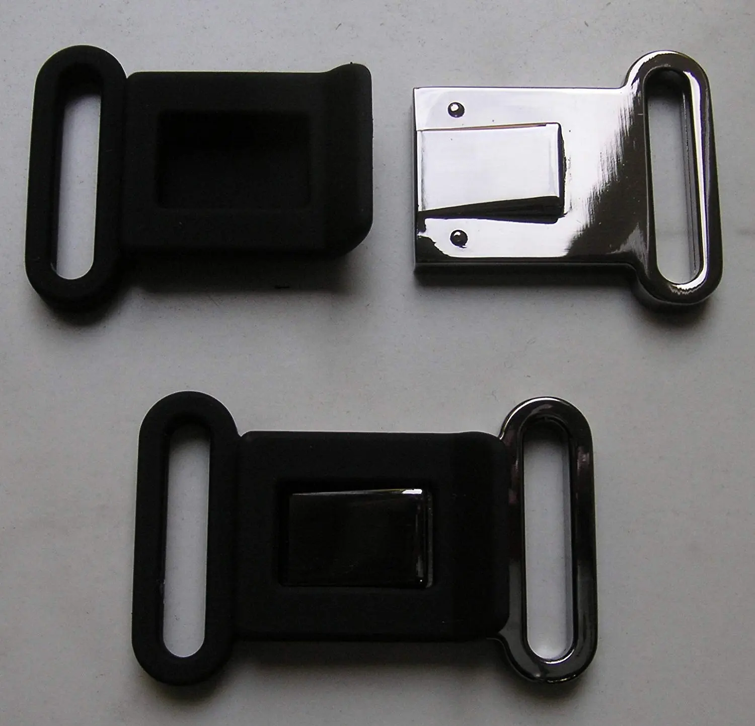 Bekleidungsverschluss antiksilber glänzend/schwarz Steg 39mm