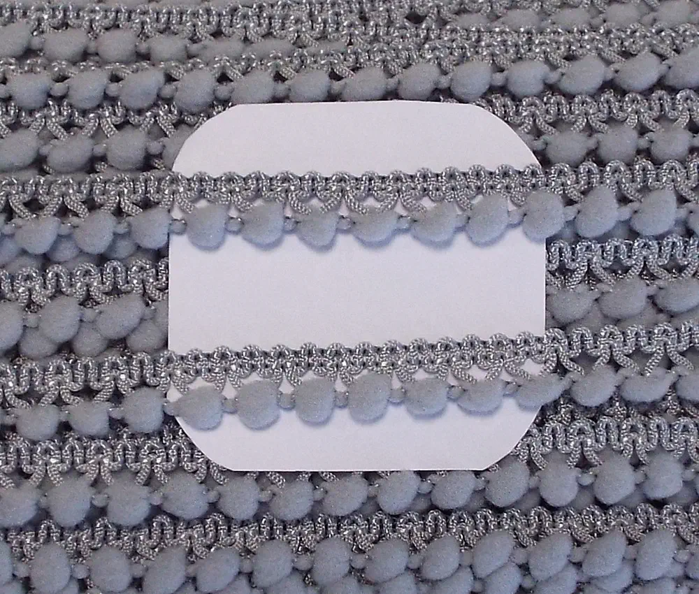 Pomponborte 10 mm grau