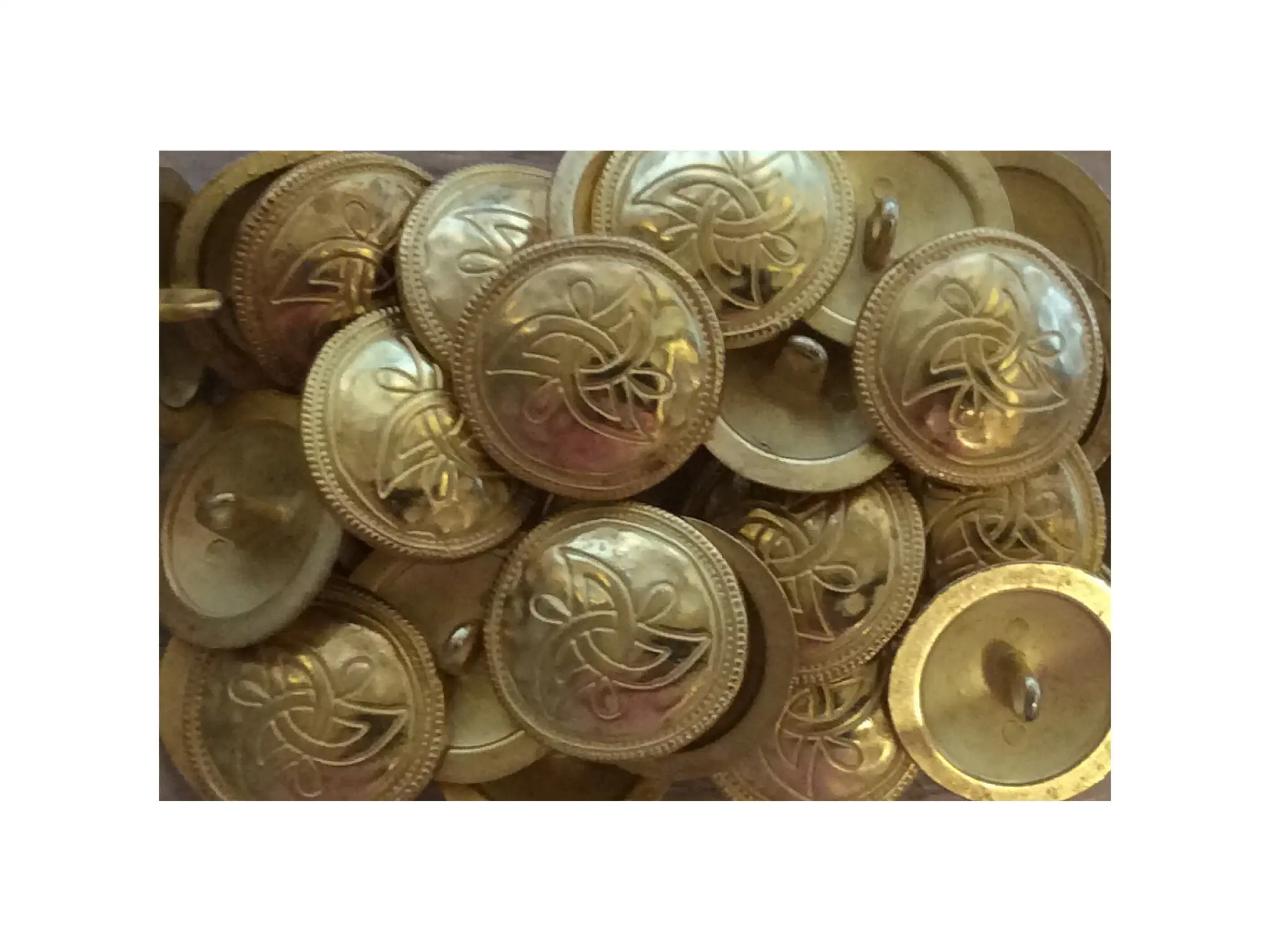 Knopf 23 mm gold