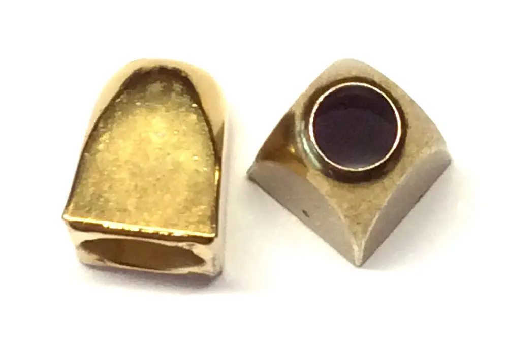 Kordelende gold glänzend