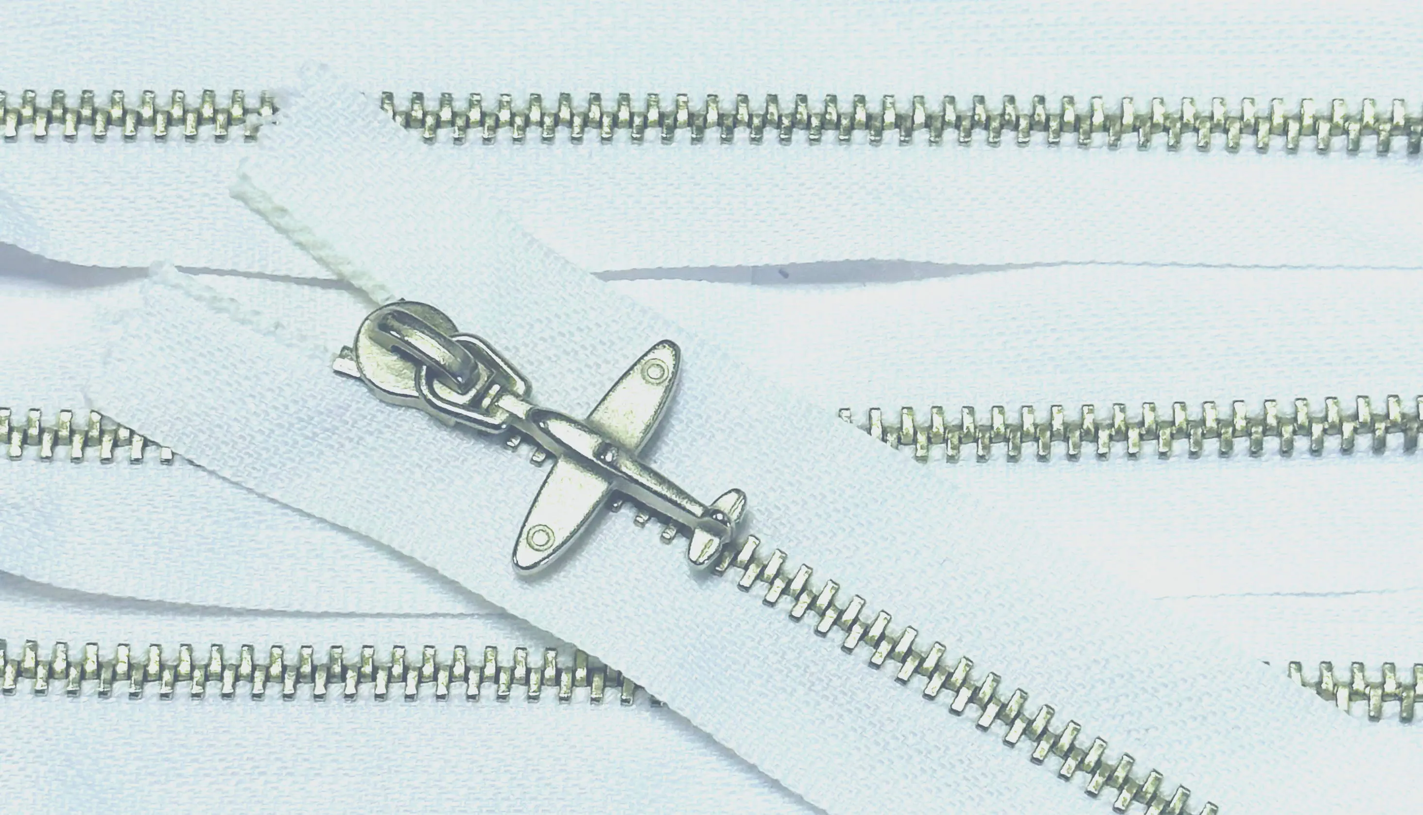 Reißverschluss weiß, 013 cm Metall nicht teilbar 4 mm Kette