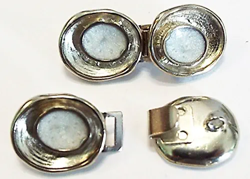 Bekleidungsverschluß altsilber 40 x 15 mm