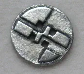 Knopf 22 mm alt silber