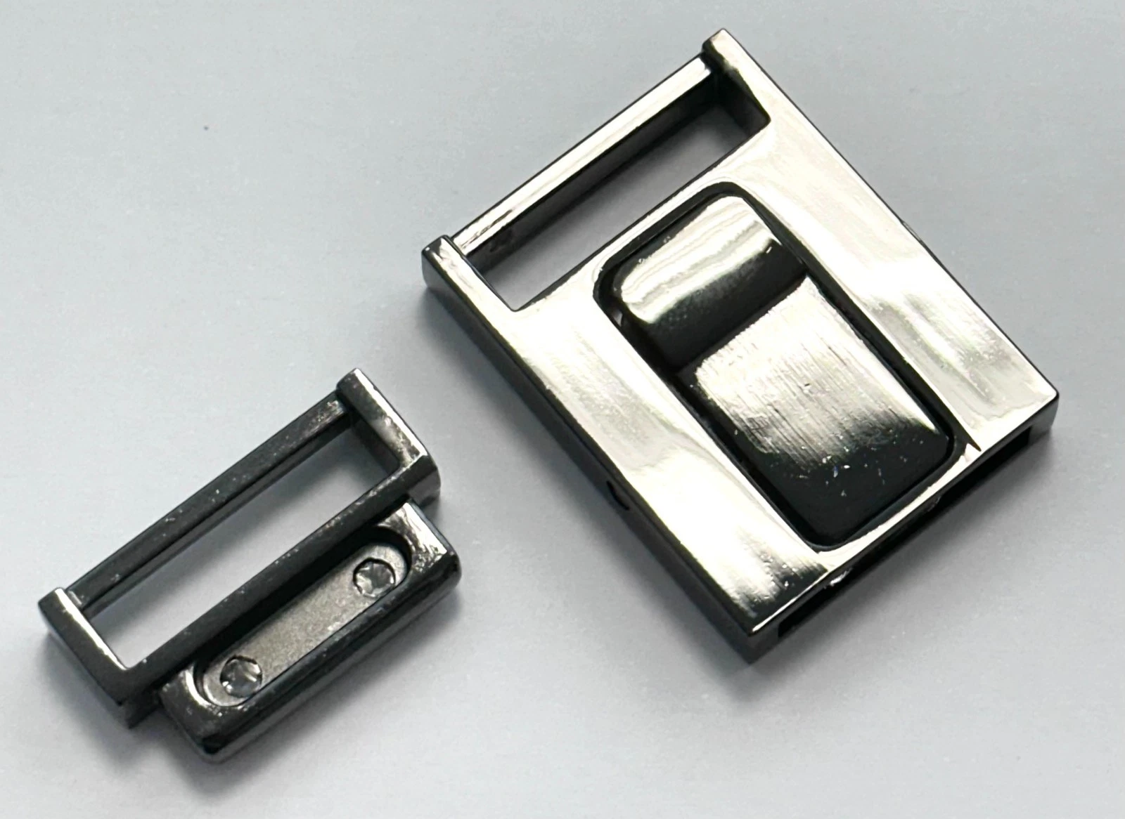 Bekleidungsverschluss Metall alt silber Verschluss Schnalle Schließe 21mm Steg
