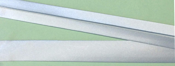 Satinschrägband 20 mm hell grau Fa.399 vorgefalzt