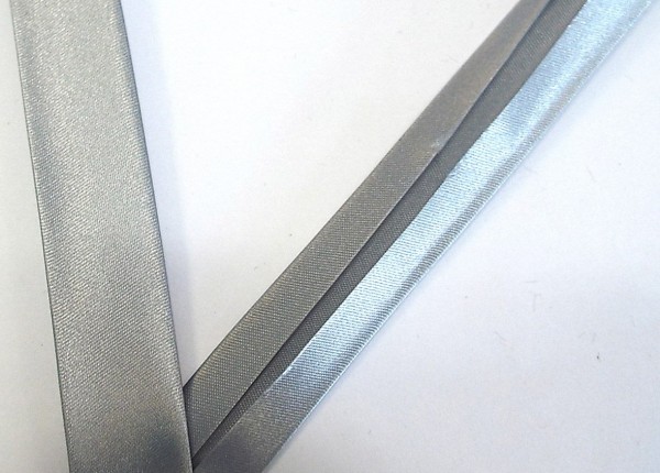 Satinschrägband silber 18 mm