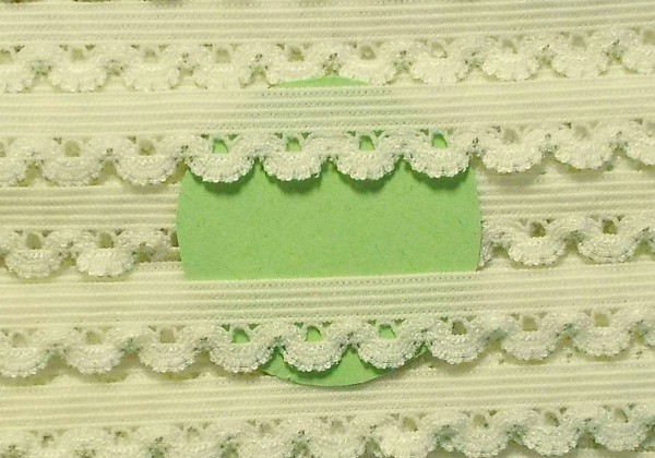 Wäschespitze elastisch, 12 mm ivory, 3 m