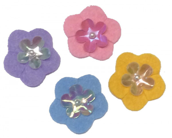 4 Applikationen Blüten aus Filz mit Pailetten und Perlen