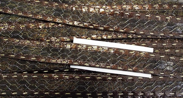 Band Leder-Optik braun glänzend mit Lurexfaden durchzogen 20 mm