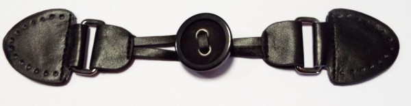 Knebelverschluß mit Knopf, schwarz / alt silber 200 x 40 mm