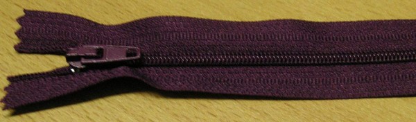 RV rot aubergine, 040 cm Kunststoff nicht teilbar