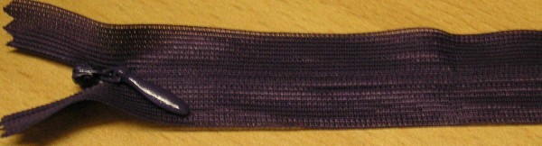 RV violett aubergine, 022 cm Kunststoff nahtverdeckt